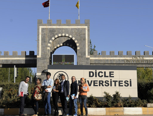 tuas dicle university
